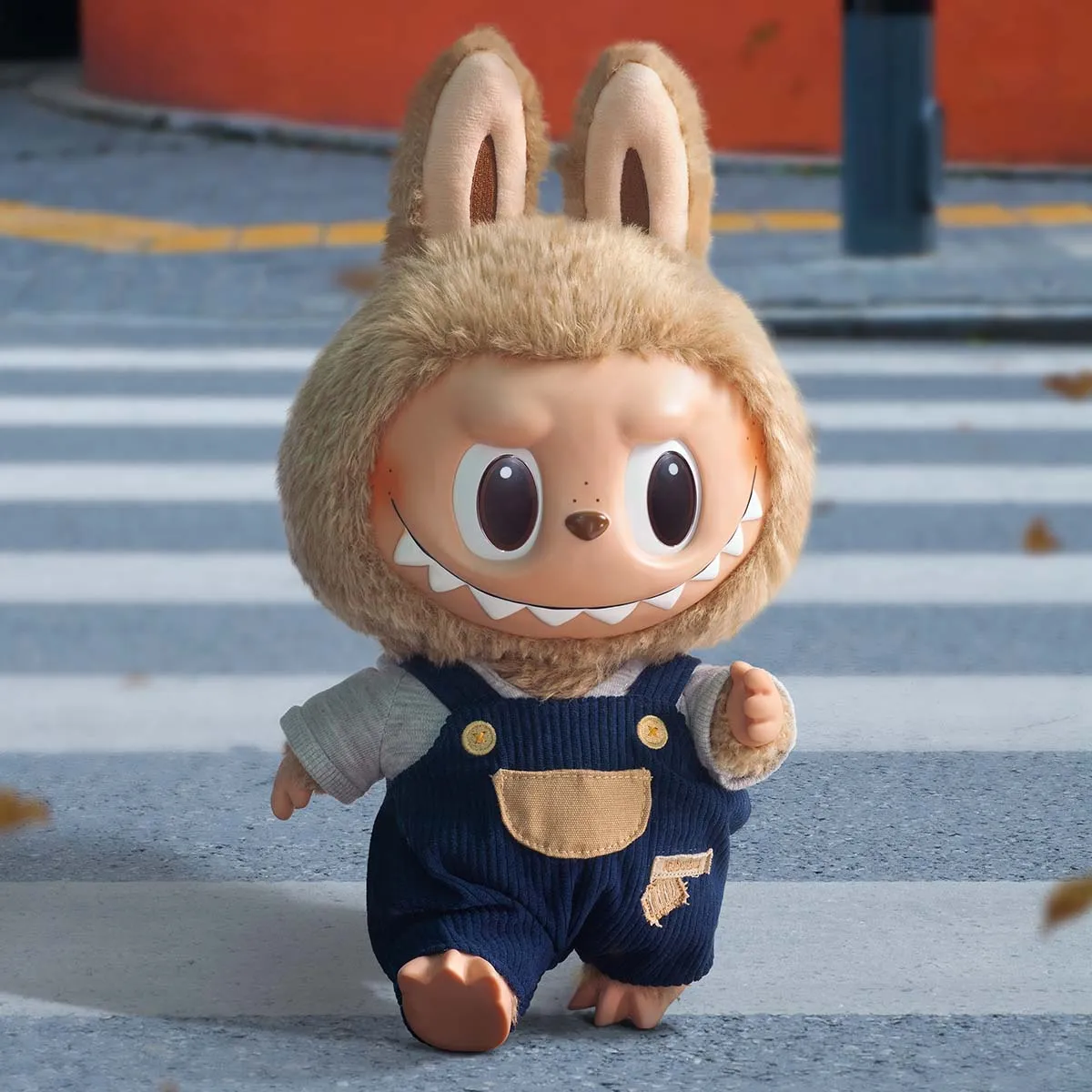 Designer: POP MART Release Date: October 31, 2022 Material: PP 