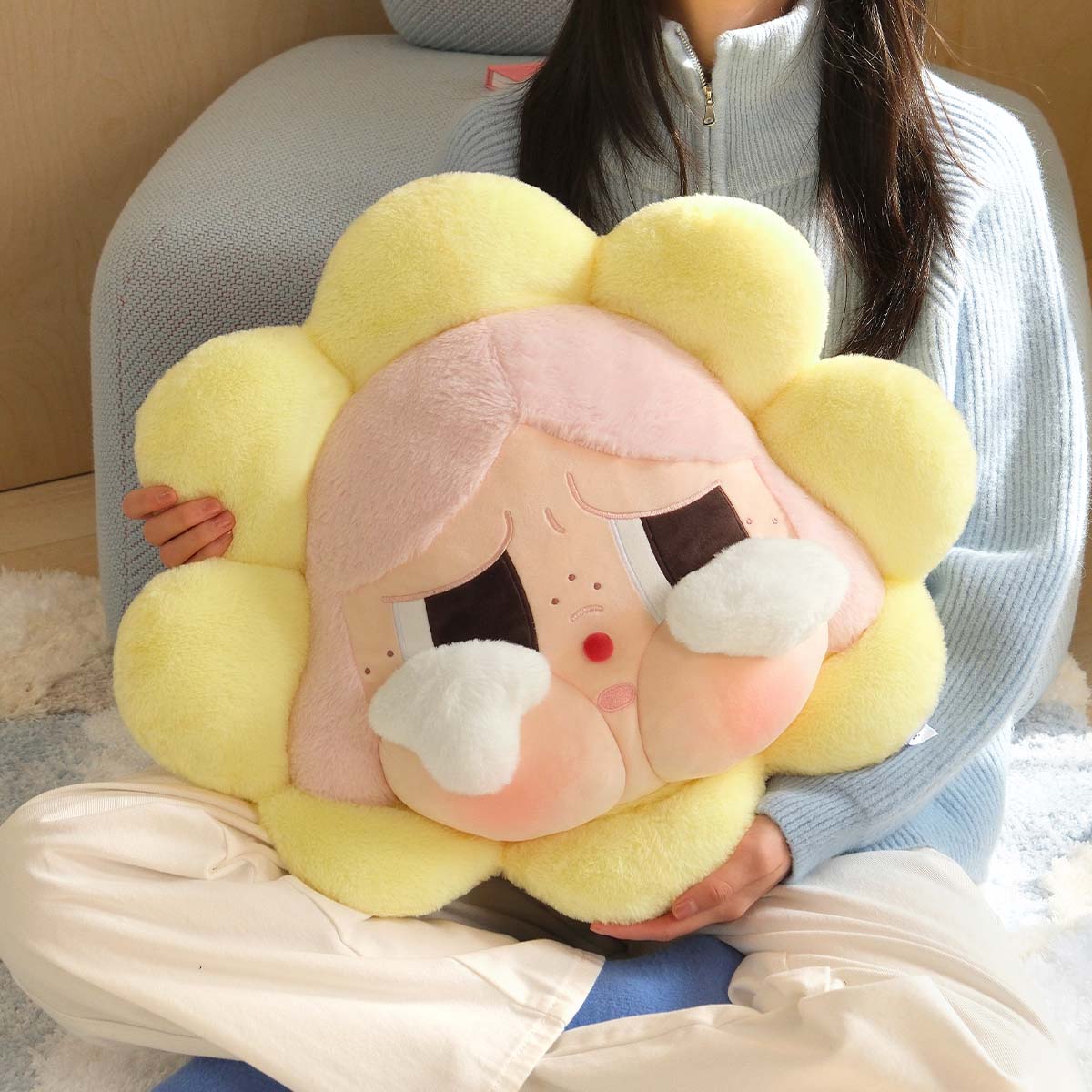 CRYBABY Sad Club ピロー イエロー - POP MART JAPAN オンライン