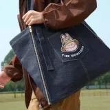 POP MART-THE MONSTERS – Colección “FALL IN WILD”  Bolso Delantal de Mezclilla - Banner 1