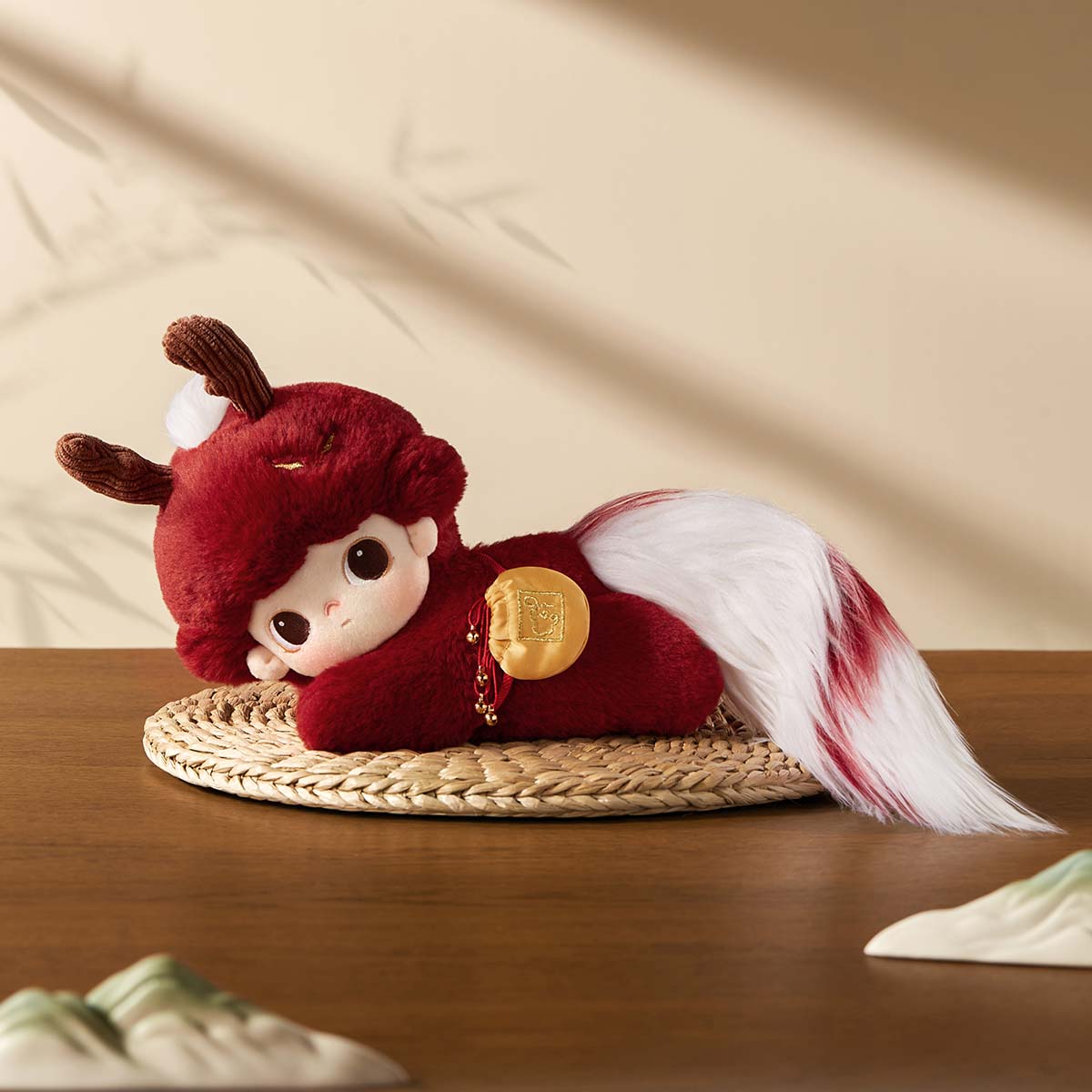 dimoo ぬいぐるみ DIMOO Weaving Wonders 20cm ぬいぐるみ - POP MART JAPAN