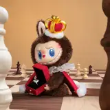 POP MART-THE MONSTERS – Colección“Jaque Mate” Figura de Peluche - Banner 1