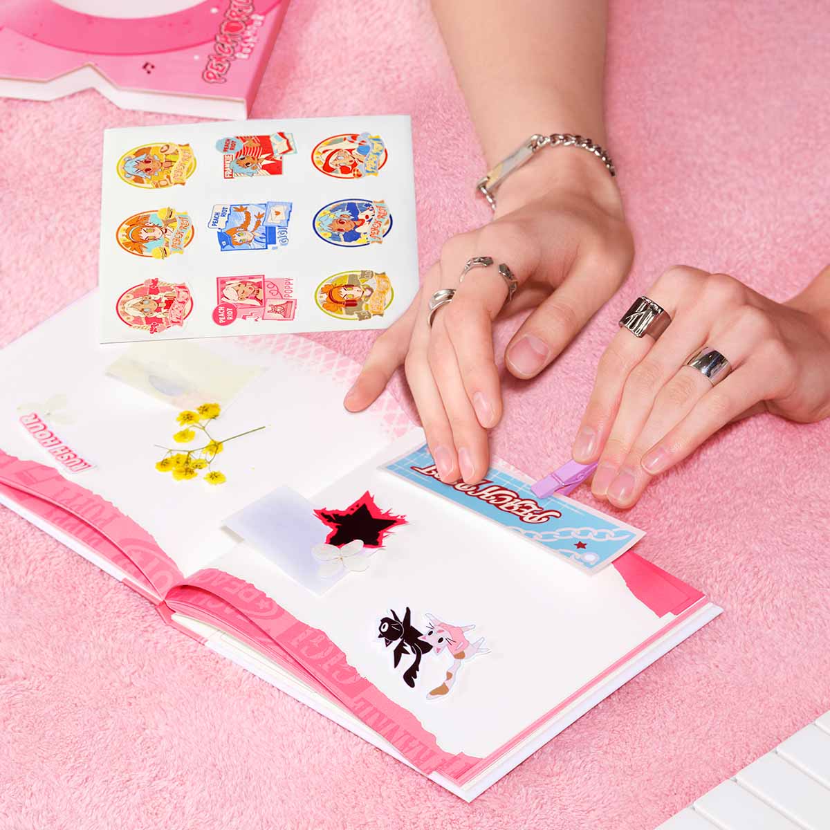 Peach Riot Rush Hour Series-Notebook - POP MART (United States) Peach Riot Rush Hour Series-Notebook - POP MART (United States)