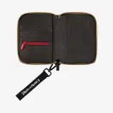 POP MART-Hirono – Colección “Echo” Bolsa para Pasaporte - Banner 5