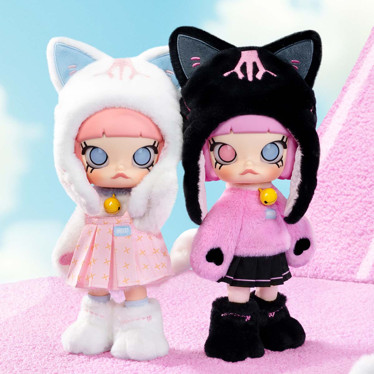 MOLLY Peekaboo 1/8 Action Figure - POP MART (United States)