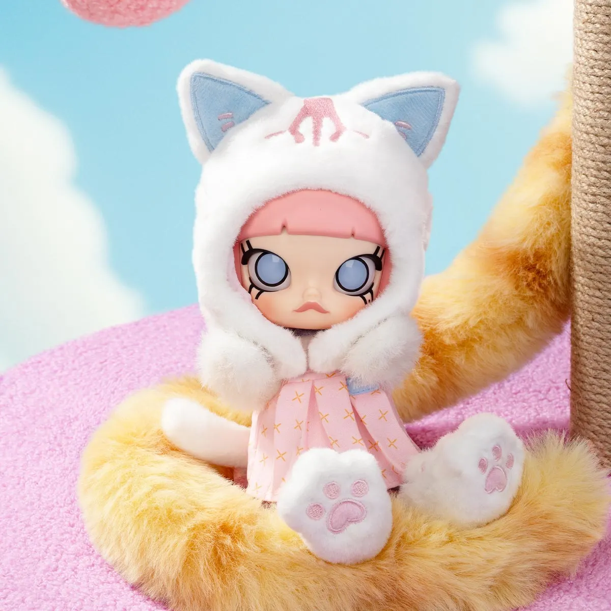 MOLLY Peekaboo 1/8 Action Figure - POP MART (United States)