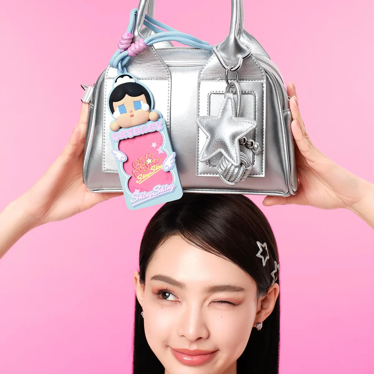 CRYBABY SHINY SHINY SERIES-Card Holder Blind Box - POP MART  display picture 1