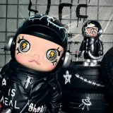 POP MART-MEGA SPACE MOLLY 1000% Trevor Andrew2.0 - Banner 5