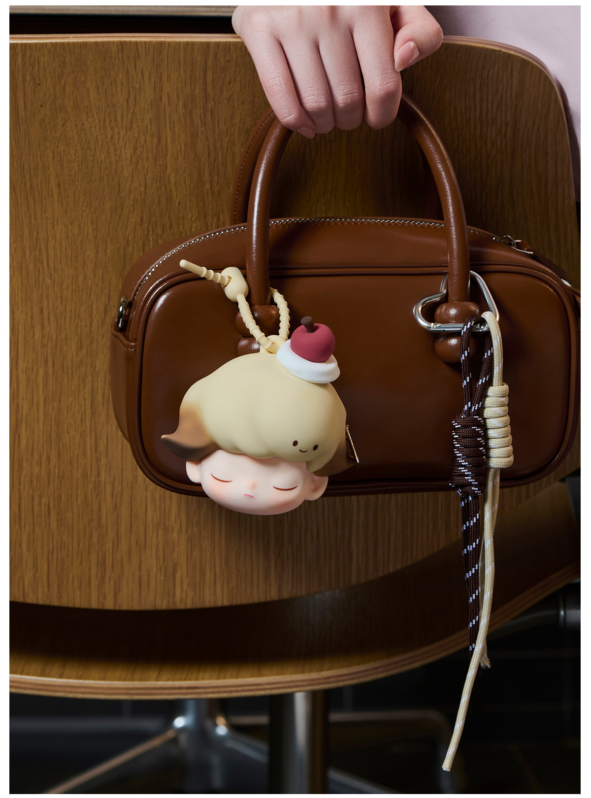 POP NOW:DIMOO Crush on Coffee Series-Earphone Case Blind Box