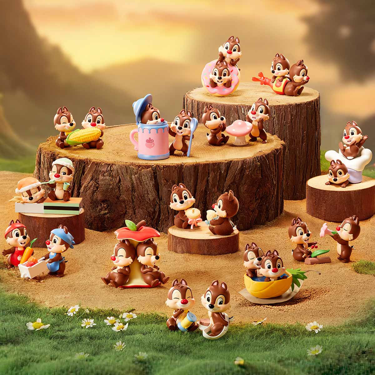 Disney Chip 'n' Dale Fun-loving Brothers Series Figures