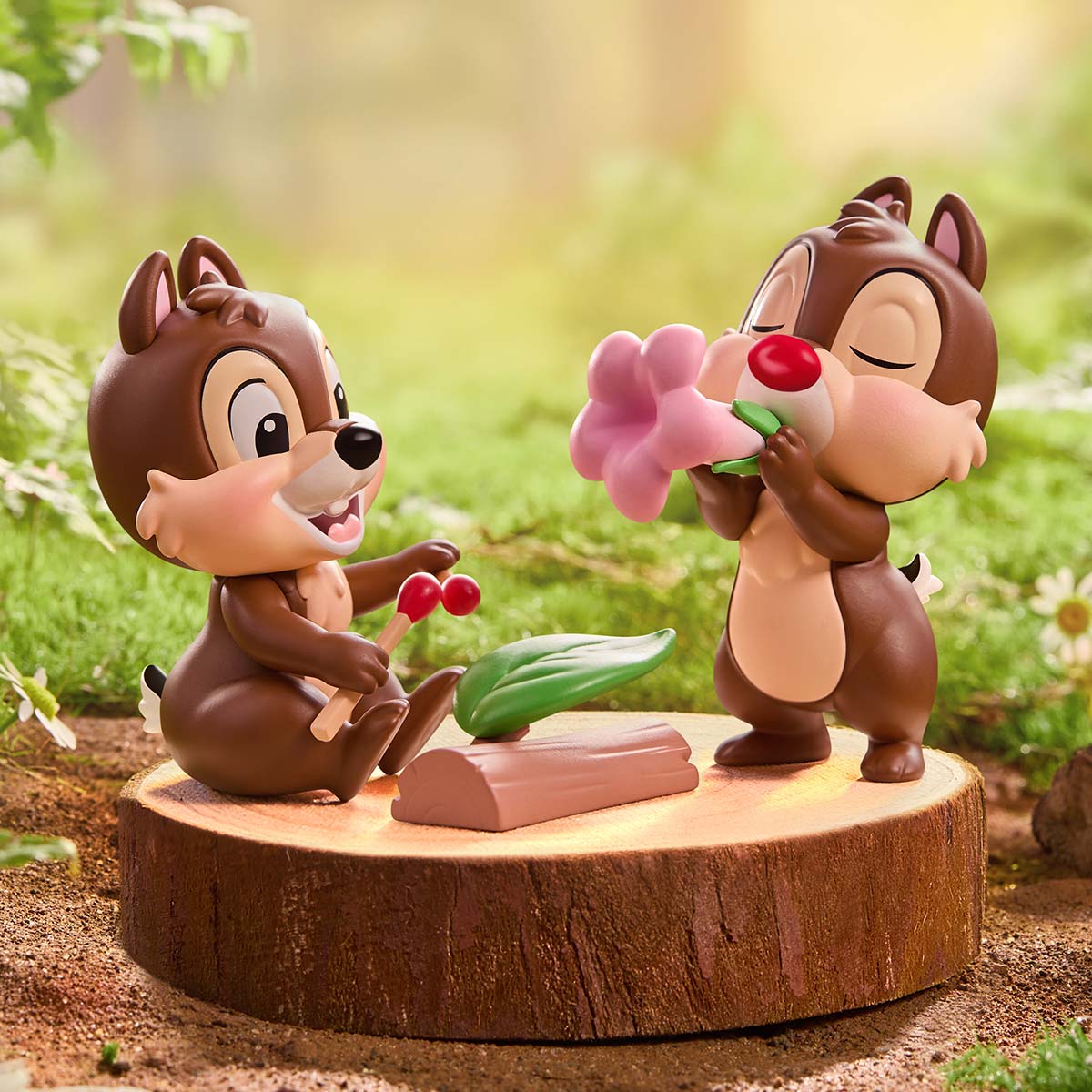 Disney Chip 'n' Dale Fun-loving Brothers Series Figures