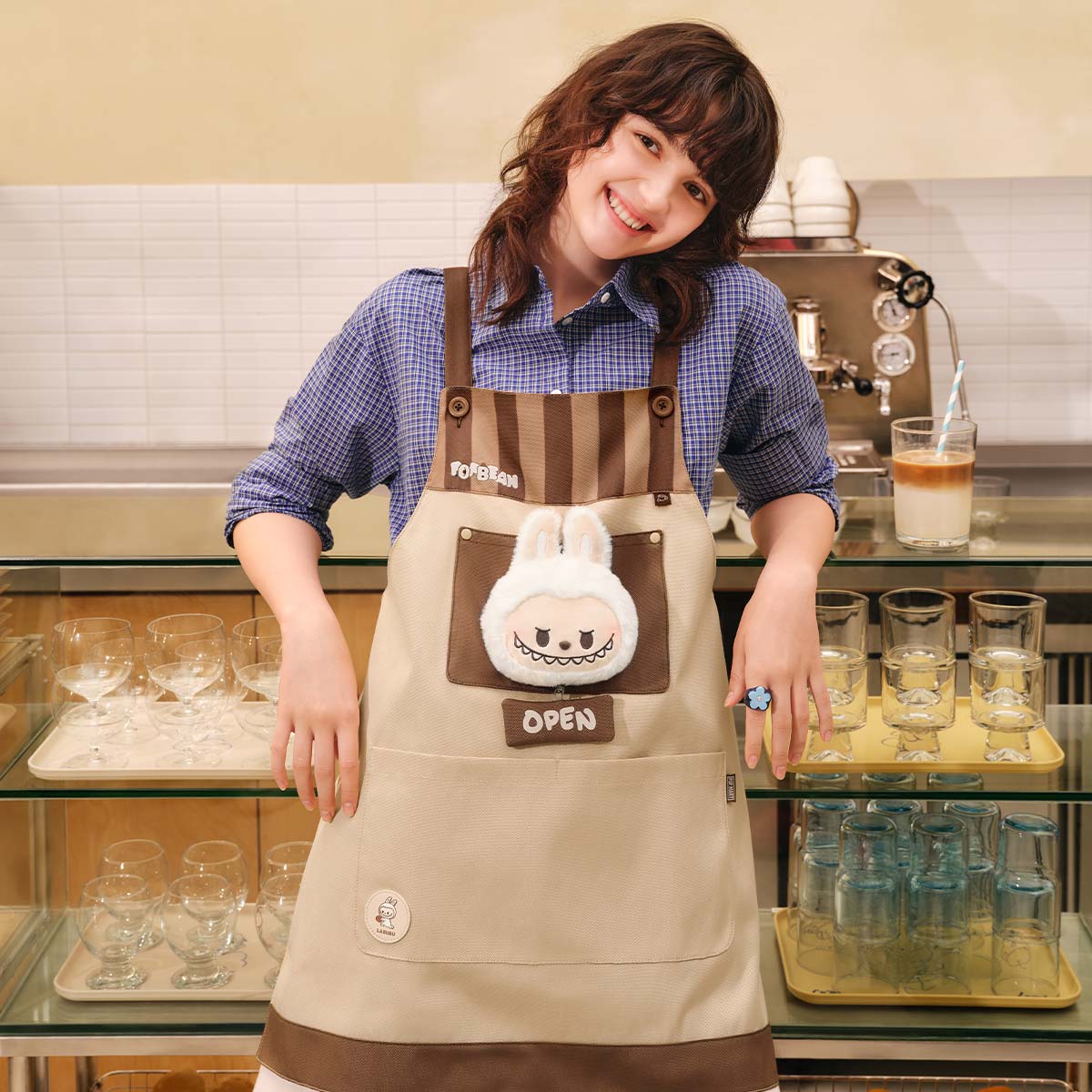 POP BEAN Coffee Factory Series-LABUBU Apron - POP MART (United States)