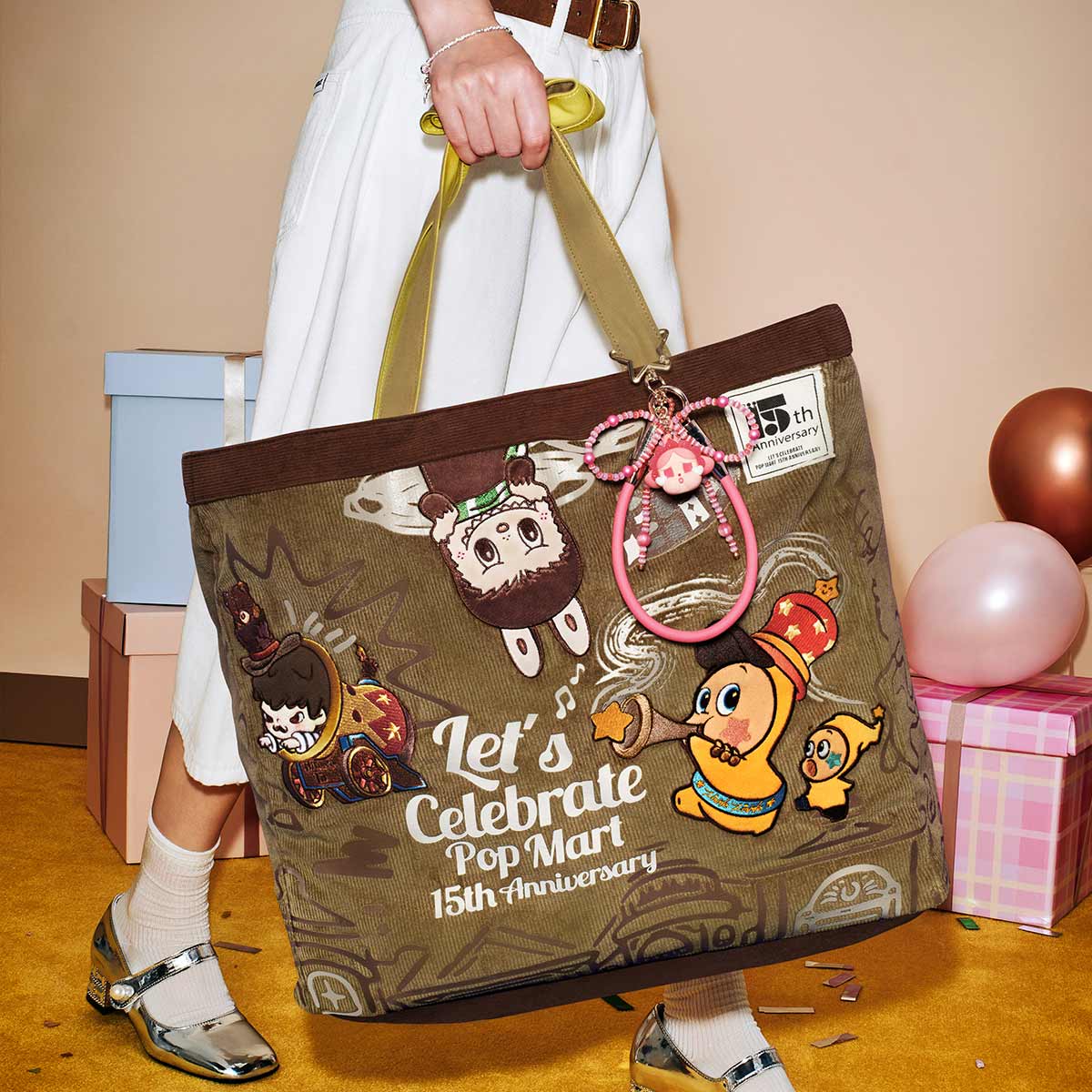 POP MART 15周年記念トートバッグ Celebrating the Moment Series-Bag - POP MART (United States)