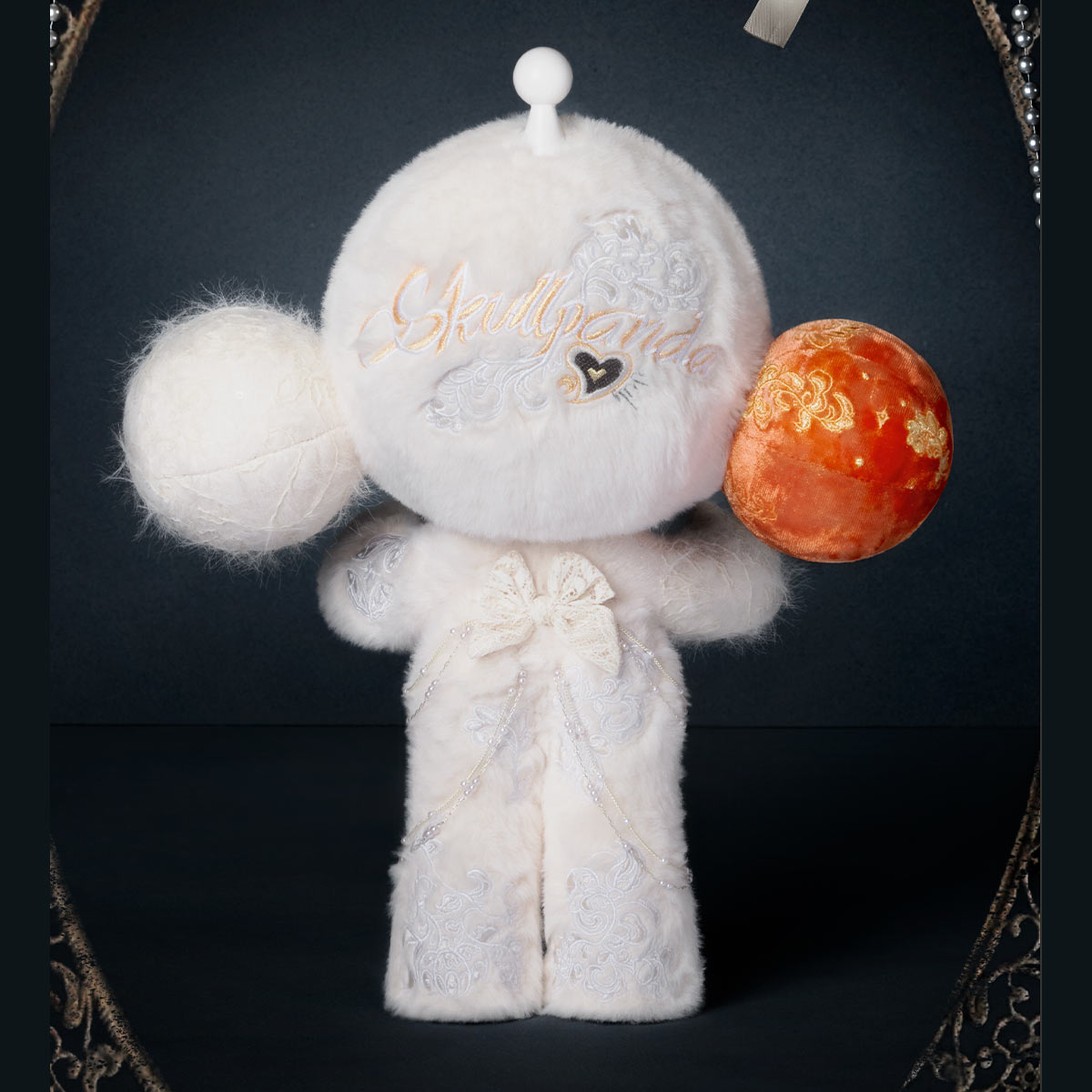 MEGA α SKULLPANDA 400% White Moon - POP MART (United States)