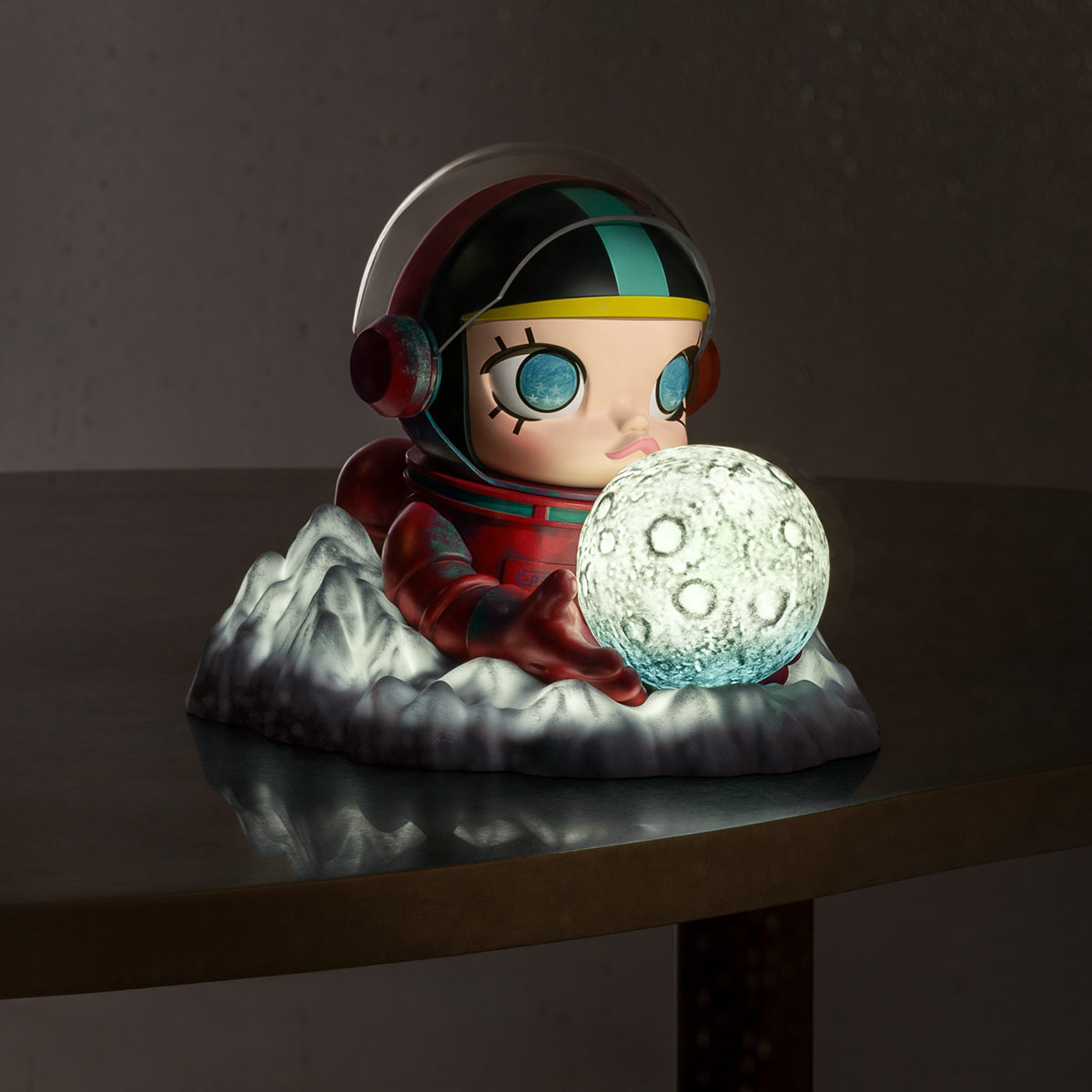 MEGA SPACE MOLLY Hello, Moon Ambient Moon Lamp - POP MART (Mexico)