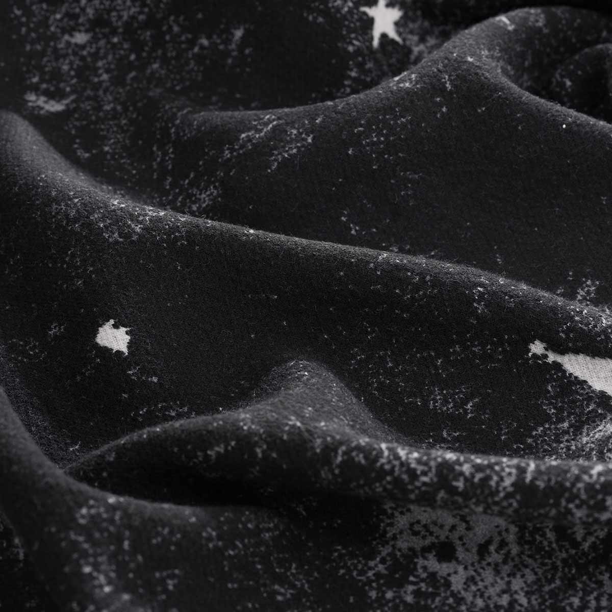 MEGA SPACE MOLLY Hello, Moon Blanket - POP MART (United States)