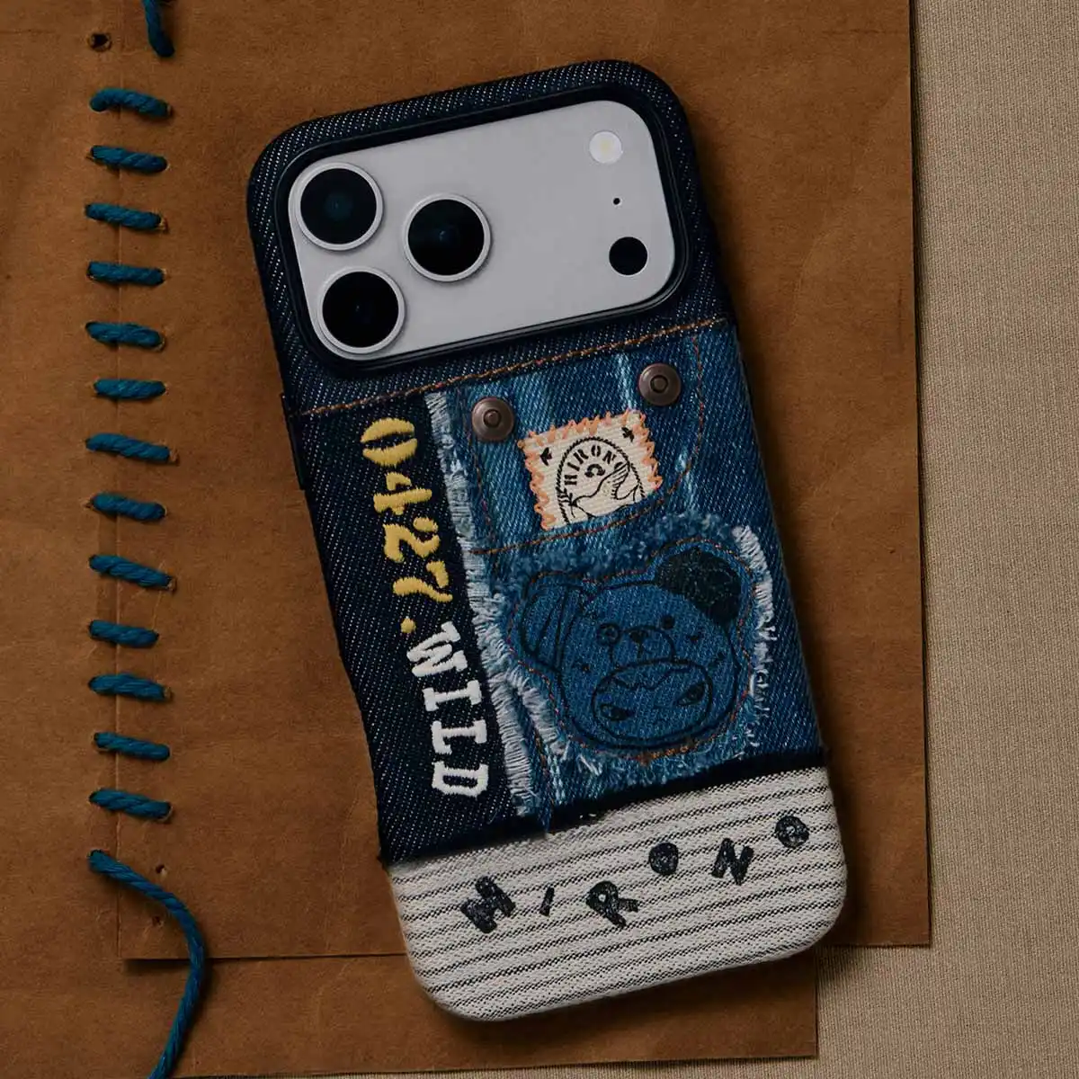 HIRONO -Colección "Bitácoras de Viaje" Funda de Celular Cosida para iPhone
