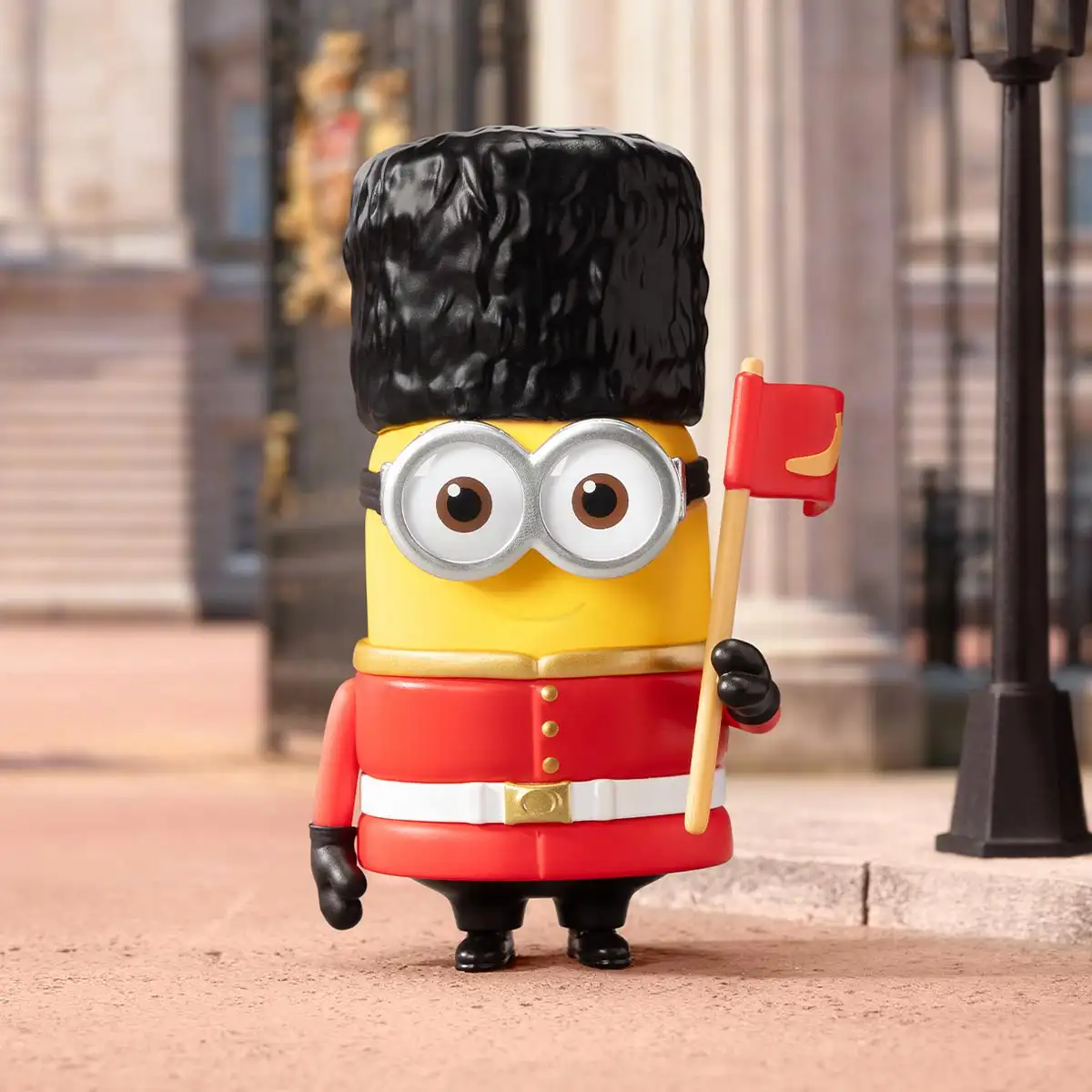 Minions Bello World Series Figures
