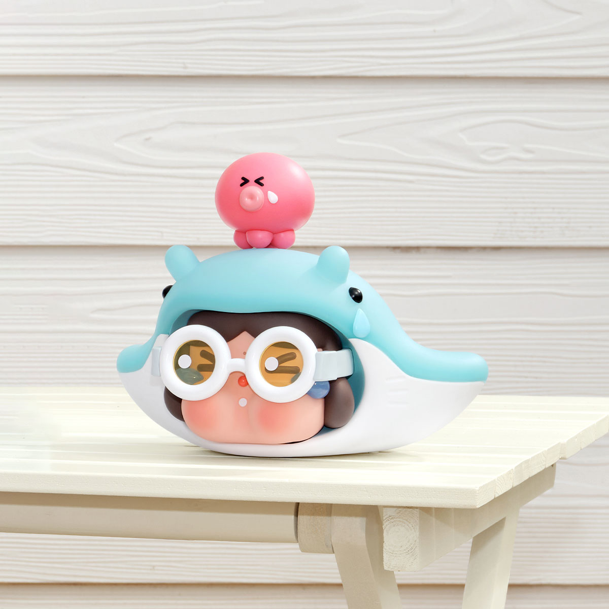 CRYBABY Cry Me an Ocean Series Lamp - POP MART (Canada)