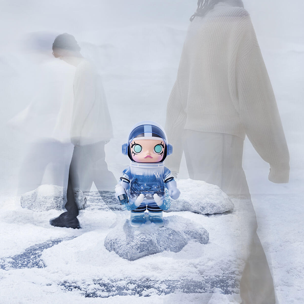 MEGA SPACE MOLLY 1000% Glacier 2023 Limited Edition – TOYSEZ