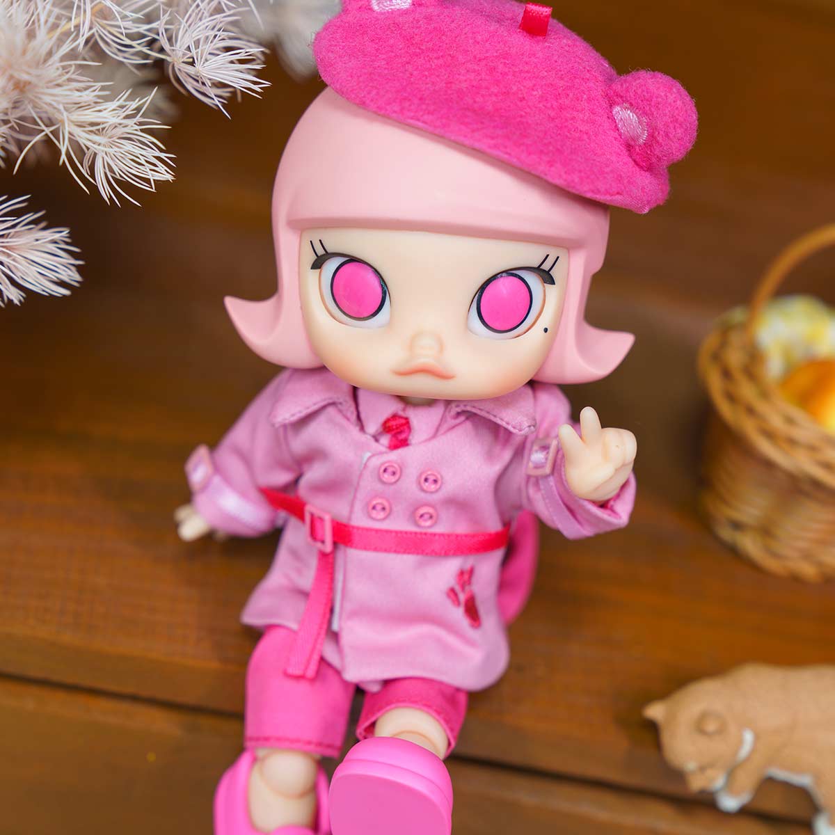 MOLLY×Pink Panther Action Figure - POP MART (Canada)