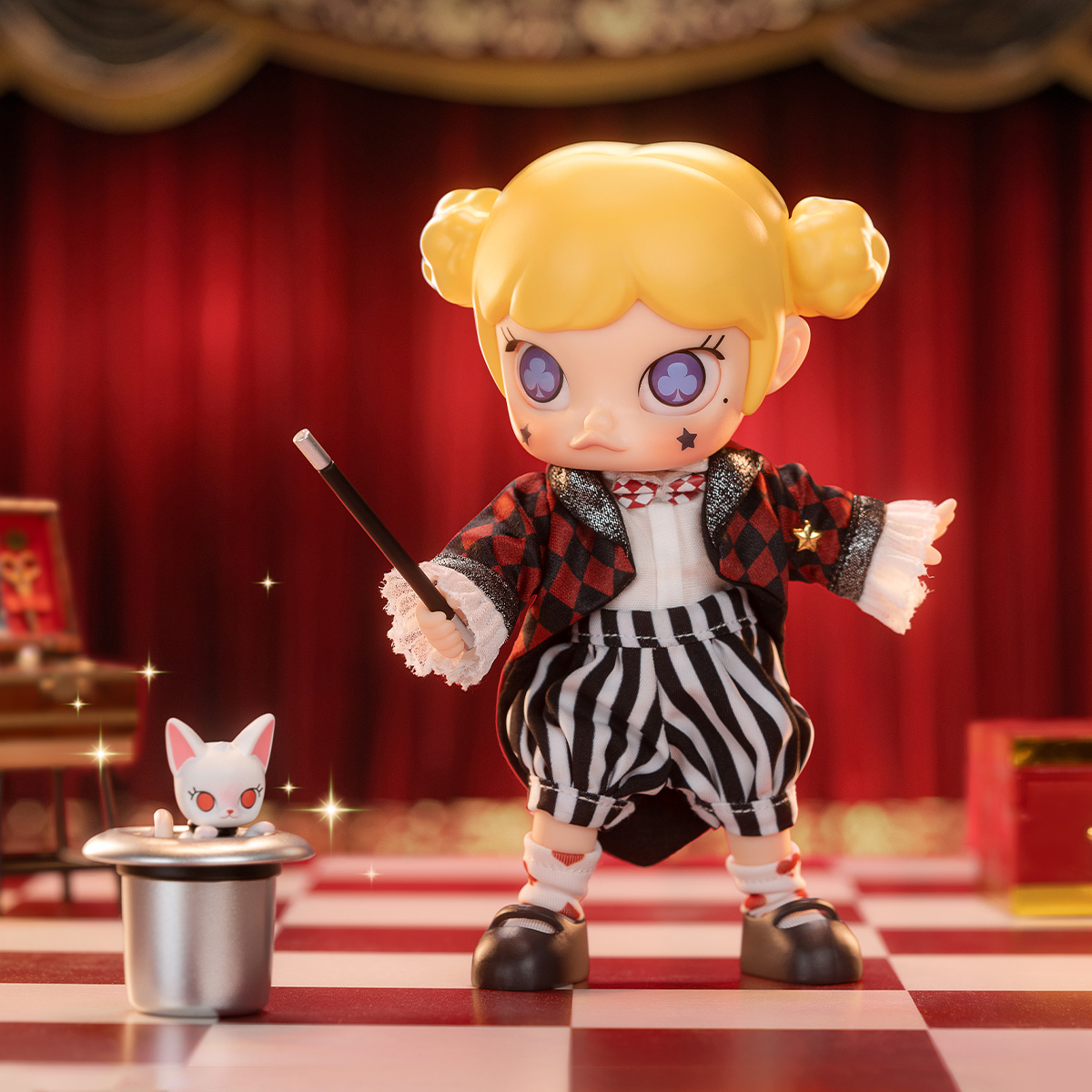 MOLLY Magic Show Action Figure - Figurine - POP MART (United